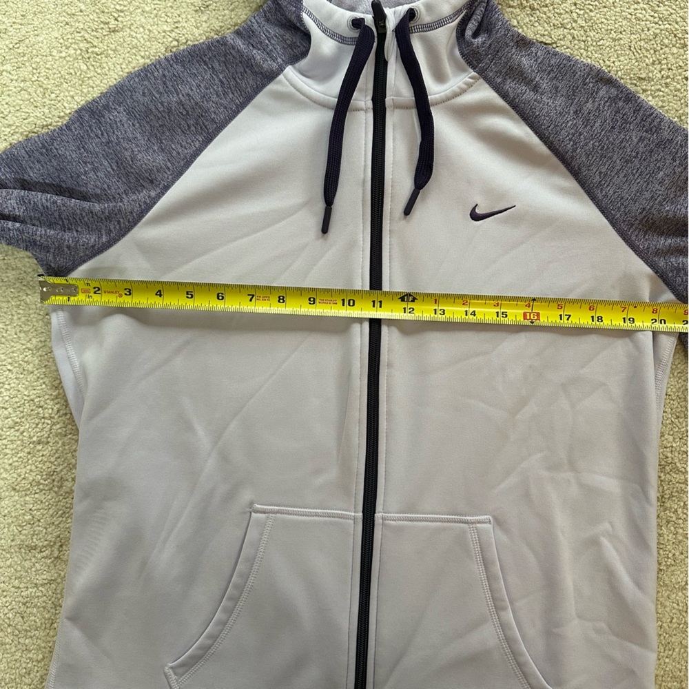Nike Purple Lavender Therma-Fit Full Zip-Up Hoodie Women’s Large Thumbholes - Picture 5 of 8